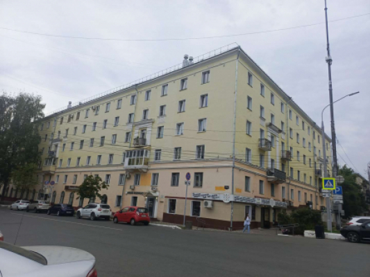 Купить трехкомнатную квартиру по ул. Защитников Отечества, 71, г. Киров
