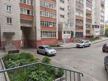 Купить трехкомнатную квартиру по ул. Октябрьский проспект, 153, г. Киров