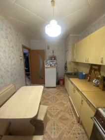 Купить трехкомнатную квартиру по ул. Ульяновская, 2, г. Киров