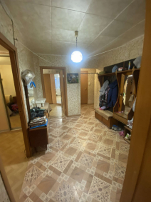 Купить трехкомнатную квартиру по ул. Ульяновская, 2, г. Киров