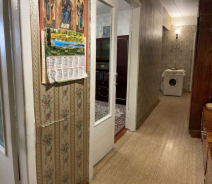 Купить трехкомнатную квартиру по ул. Маклина, 63, г. Киров