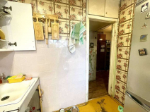 Купить трехкомнатную квартиру по ул. Строителей проспект, 46, г. Киров