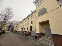 Купить трехкомнатную квартиру по ул. Мира проспект, 7, Кирово-Чепецк