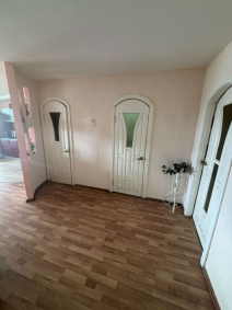 Купить трехкомнатную квартиру по ул. Красноармейская, 8к2, Кирово-Чепецк