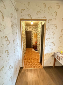 Купить трехкомнатную квартиру по ул. Кирова проспект, 32, Кирово-Чепецк