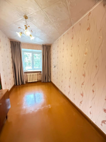 Купить трехкомнатную квартиру по ул. Кирова проспект, 32, Кирово-Чепецк