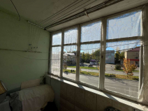 Купить трехкомнатную квартиру по ул. Строителей проспект, 6, г. Киров