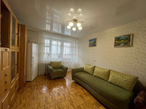 Купить трехкомнатную квартиру по ул. МОПРА, 39, г. Киров